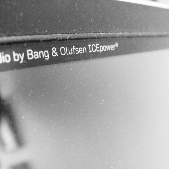 Bang Olufsen Asus Laptop - Picture 5 of 15